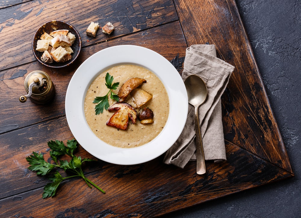 Read the recipe for delicious mushroom soup here!